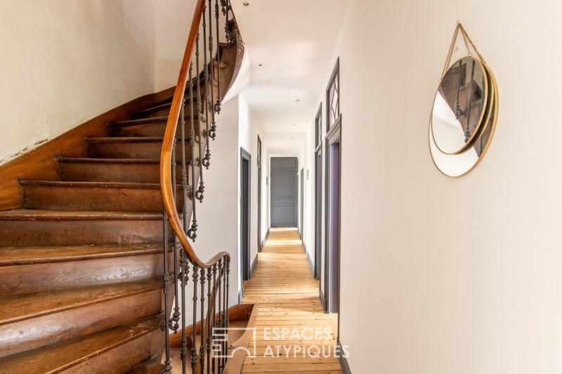 Maison - 239 m² - 8 pièces