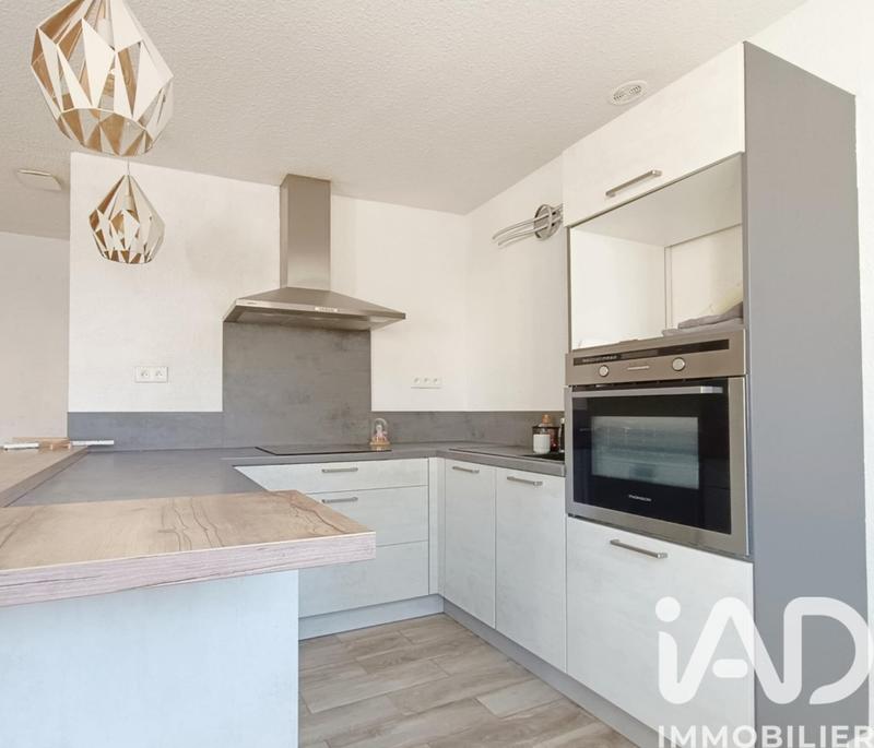 Appartement - 80 m² - 3 pièces