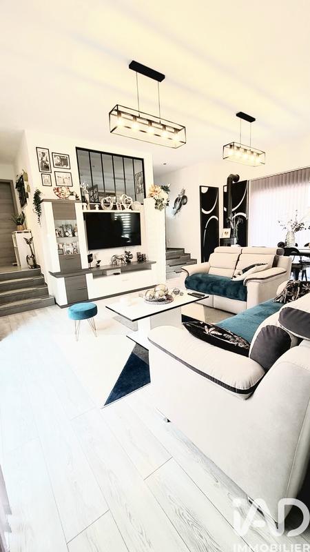 Maison - 97 m² - 4 pièces