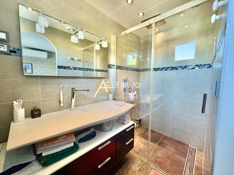 Appartement - 105 m² - 5 pièces