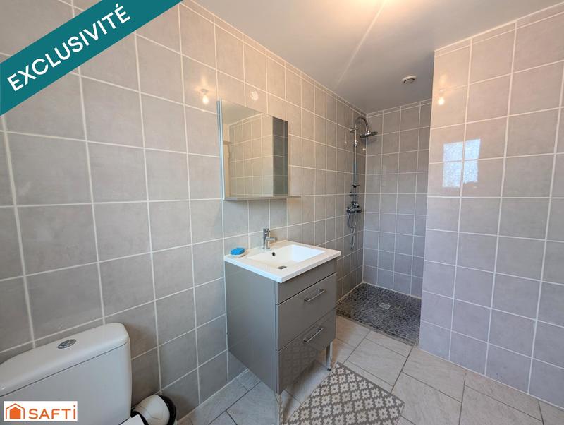 Maison - 243 m² - 9 pièces