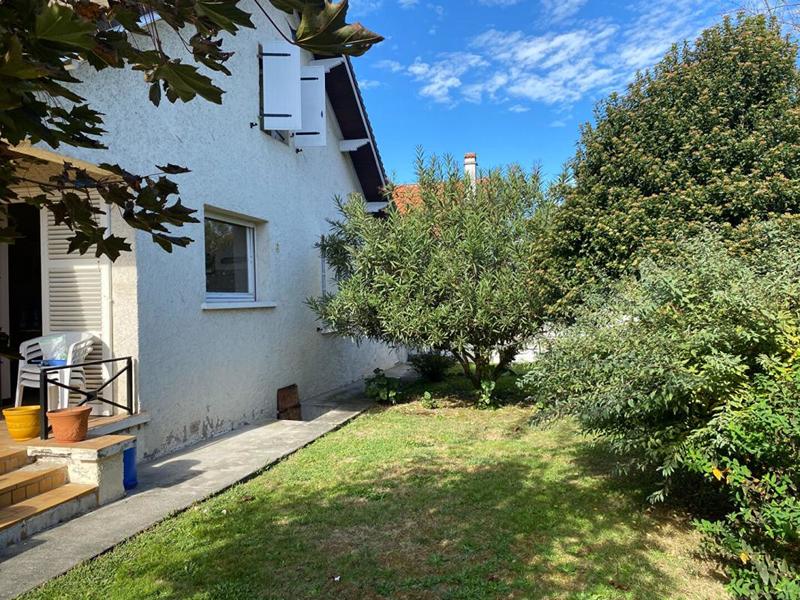 Maison - 182 m² - 7 pièces