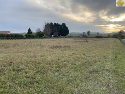 Terrain constructible - 4 503 m²