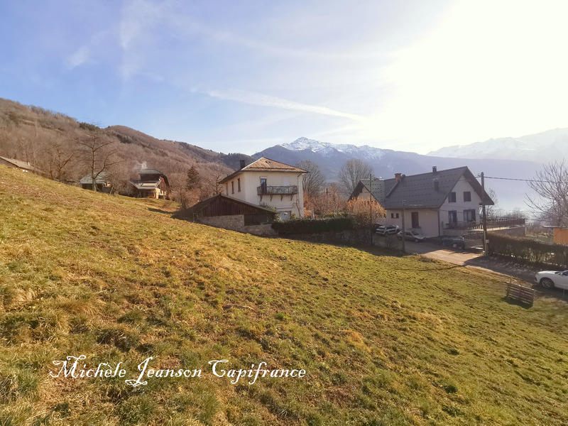 Terrain constructible - 1 160 m²