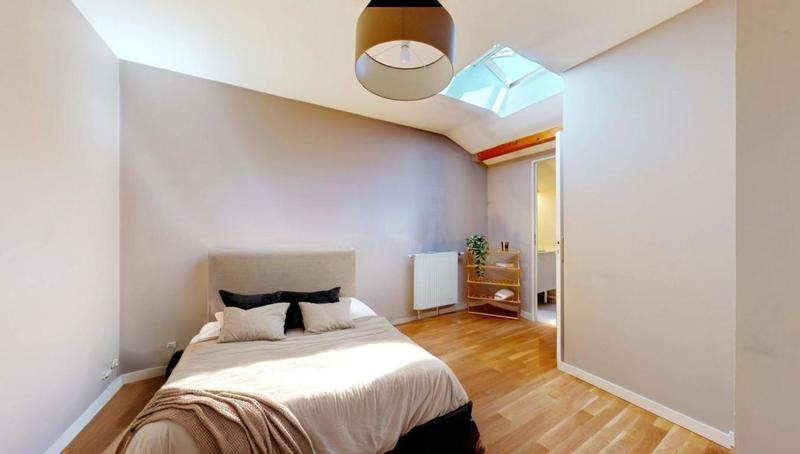 Appartement - 105 m² - 5 pièces