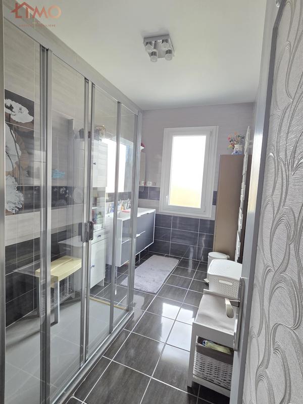 Maison - 170 m² - 7 pièces