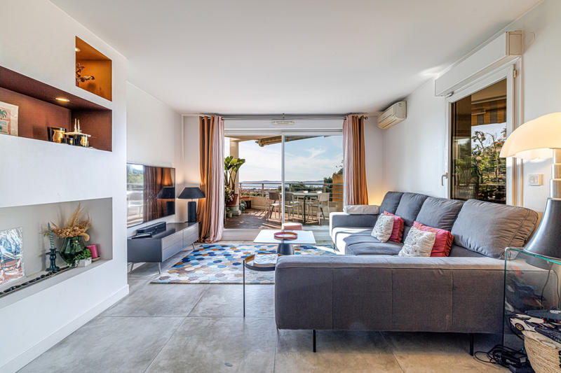 Appartement - 96 m² - 4 pièces