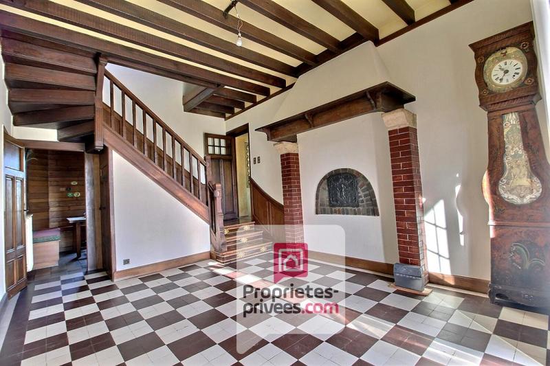 Propriété - 480 m² - 15 pièces