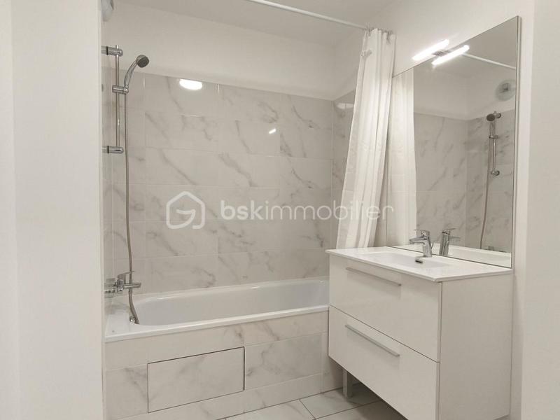 Appartement - 66 m² - 3 pièces