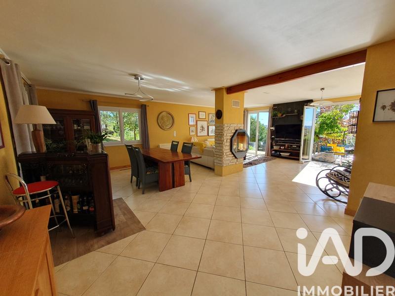 Maison - 151 m² - 6 pièces