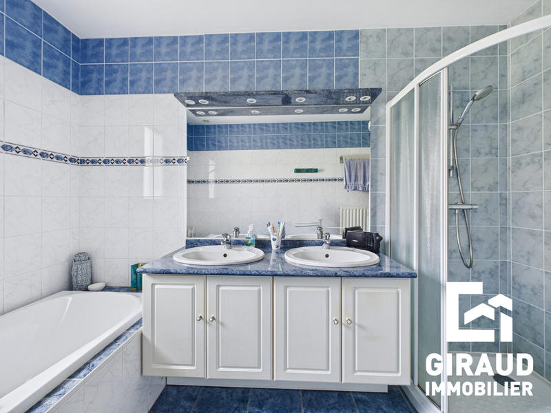 Maison - 103 m² - 5 pièces