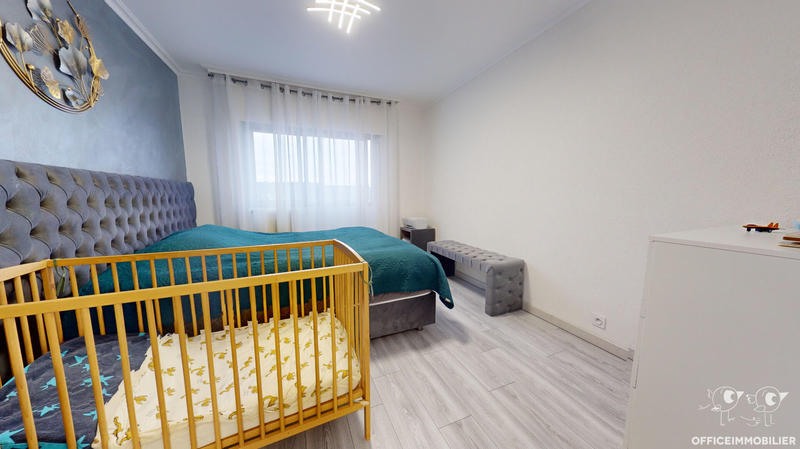 Appartement - 104 m² - 4 pièces