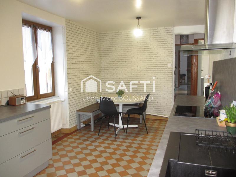 Maison - 143 m² - 8 pièces