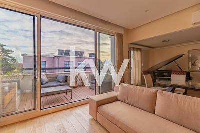 Appartement - 90 m² - 4 pièces