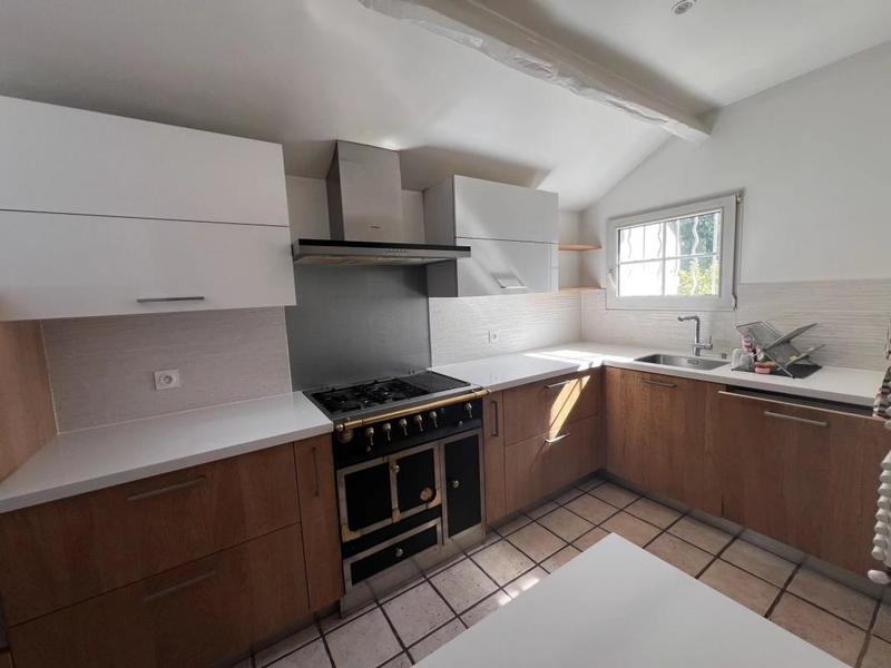 Maison - 180 m² - 6 pièces