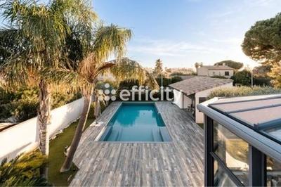Villa - 344 m² - 7 pièces