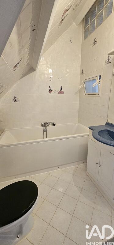 Maison - 226 m² - 10 pièces