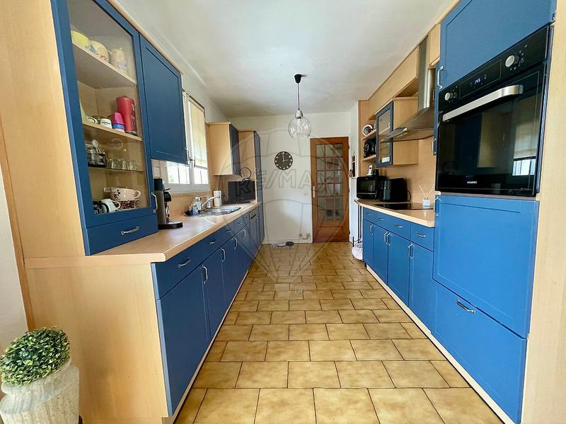 Maison - 138 m² - 7 pièces