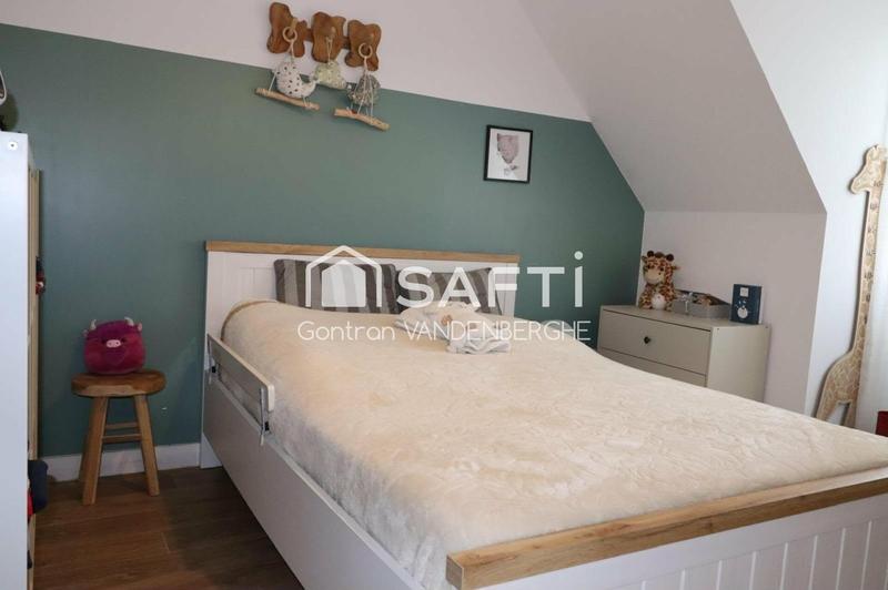 Maison - 95 m² - 5 pièces