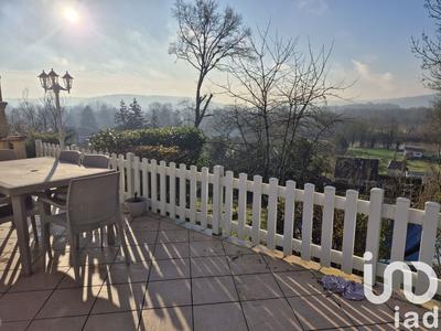 Maison - 123 m² - 5 pièces