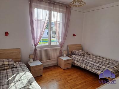 Maison traditionnelle - 84 m² - 6 pièces