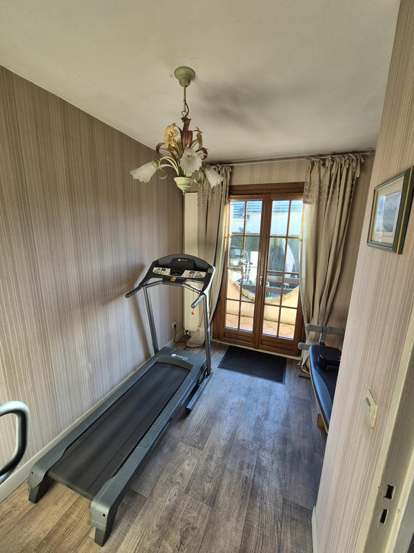 Maison - 95 m² - 5 pièces