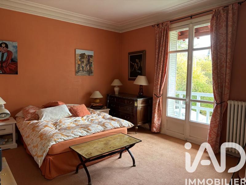 Maison - 200 m² - 8 pièces