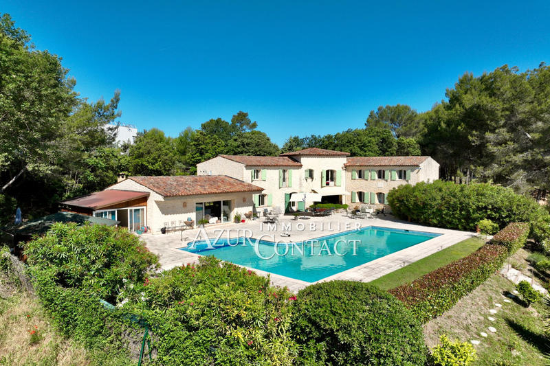 Villa - 295 m² - 5 pièces