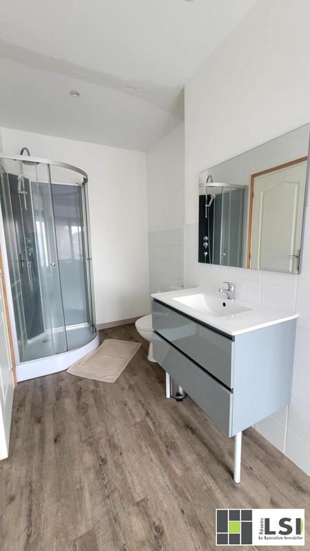 Maison - 156 m² - 8 pièces