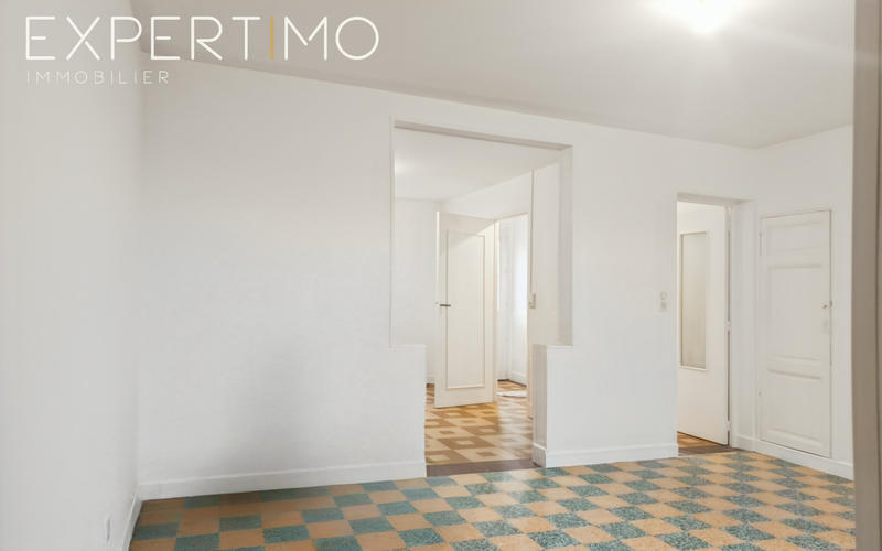 Maison - 93 m² - 5 pièces