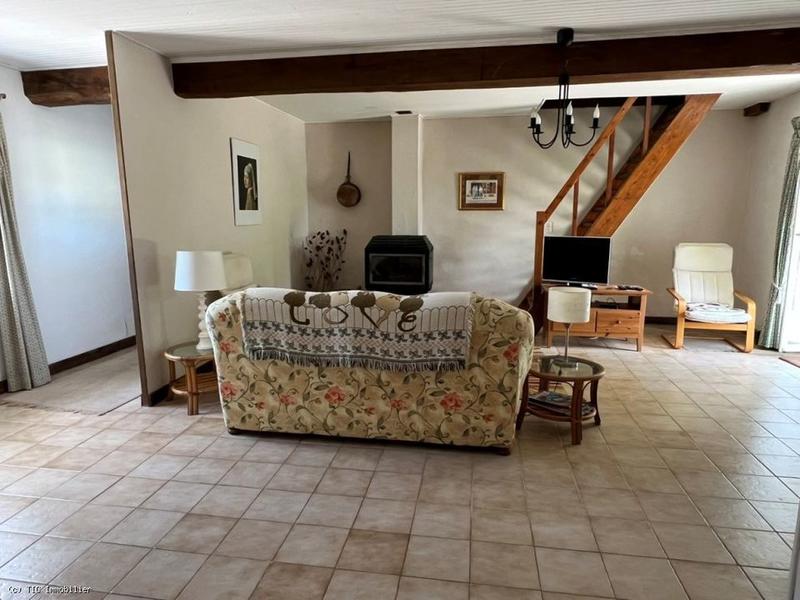 Maison en pierre - 147 m² - 5 pièces