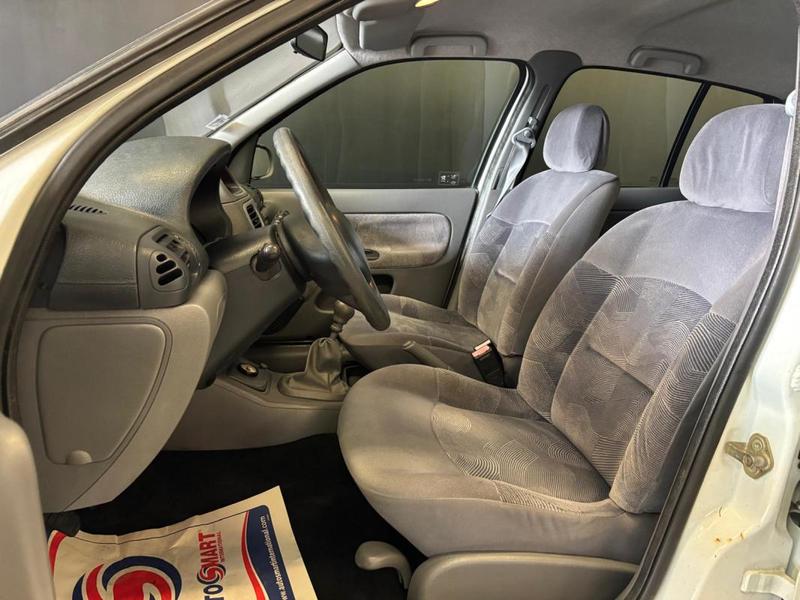 Renault Clio II 1.6 i 90cv - Climatisation