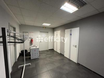 Bureau - 121 m² - 4 pièces