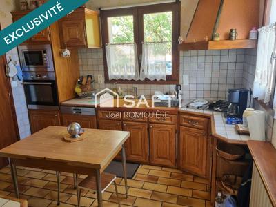 Maison - 137 m² - 5 pièces