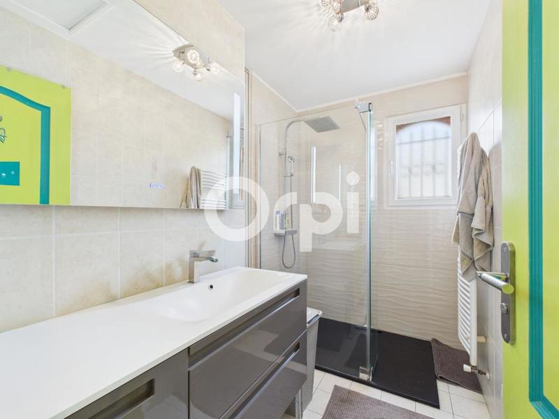 Maison - 142 m² - 6 pièces