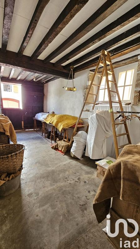 Maison de village - 276 m² - 10 pièces