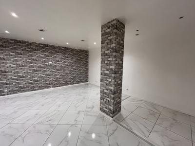 Local commercial - 102 m²