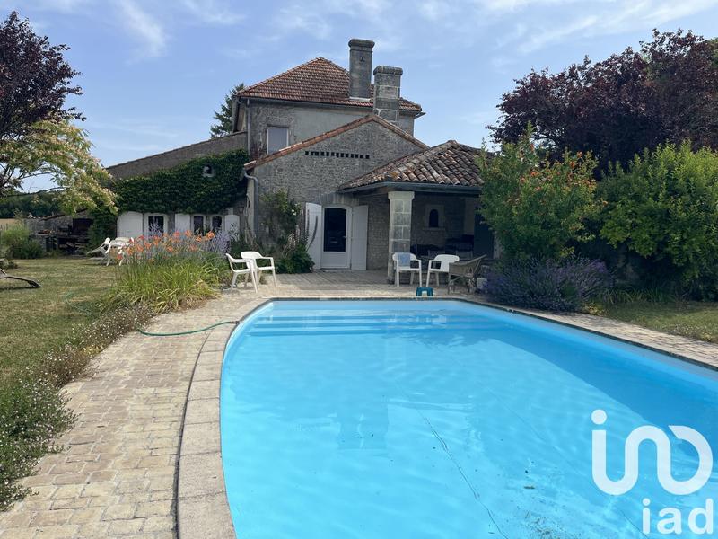 Maison - 292 m² - 10 pièces