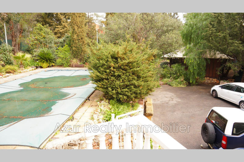 Villa - 152 m² - 8 pièces