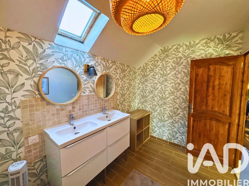 Maison - 177 m² - 7 pièces