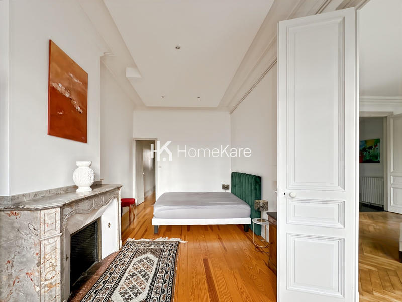 Appartement - 112 m² - 5 pièces