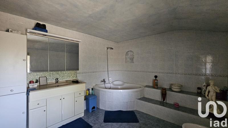 Maison - 338 m² - 6 pièces