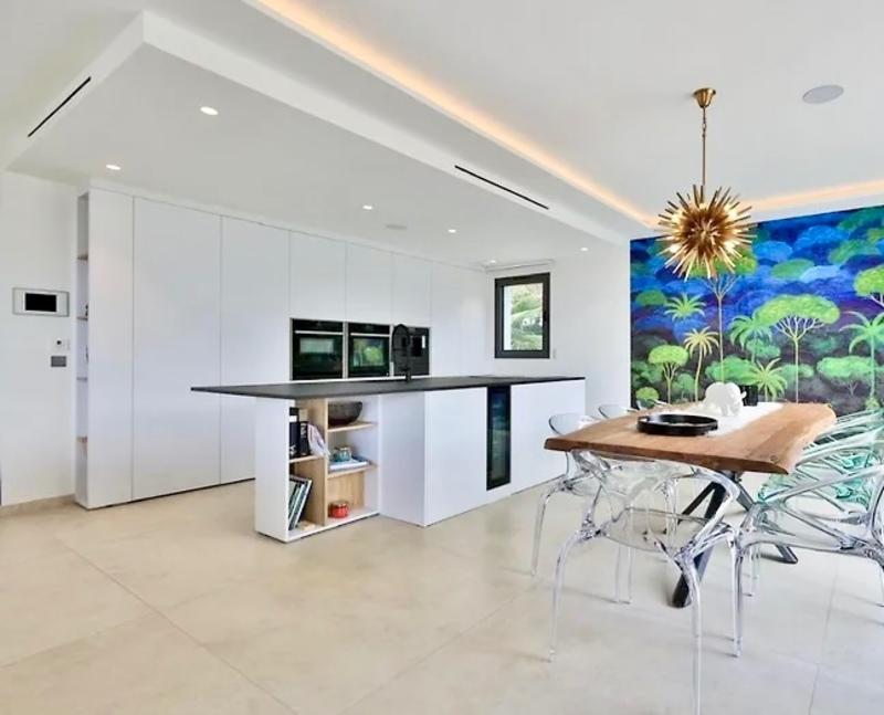 Villa - 280 m² - 6 pièces