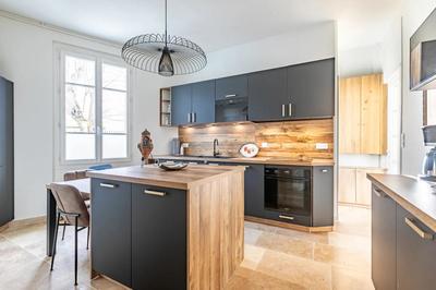 Appartement - 128 m² - 6 pièces