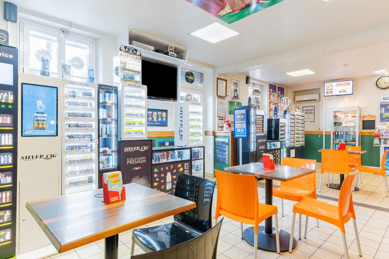 Local commercial - 158 m² - 5 pièces