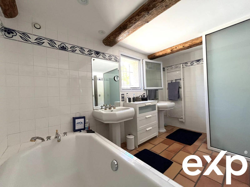 Maison - 193 m² - 5 pièces