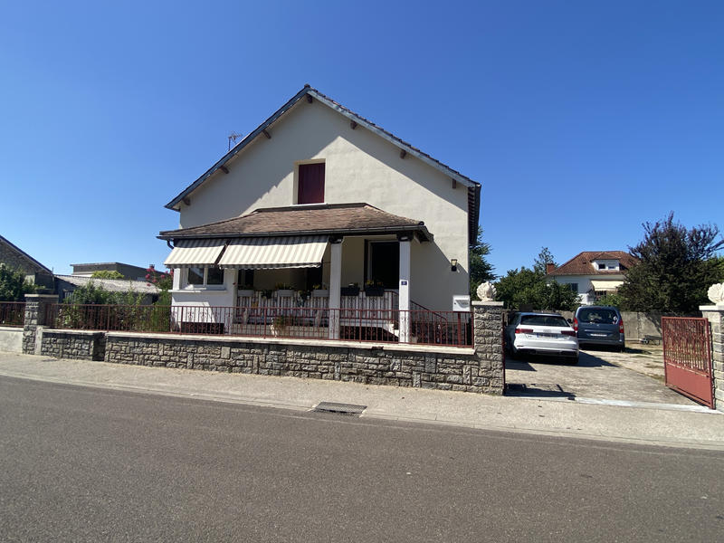 Maison - 127 m² - 6 pièces