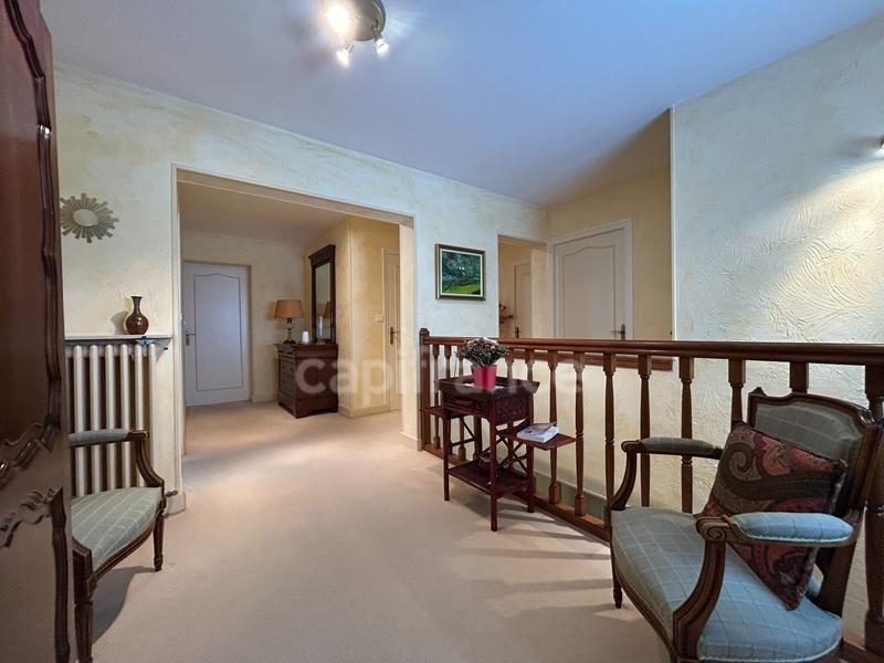 Maison - 170 m² - 6 pièces