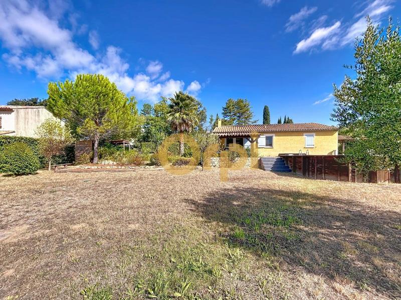 Maison - 99 m² - 5 pièces