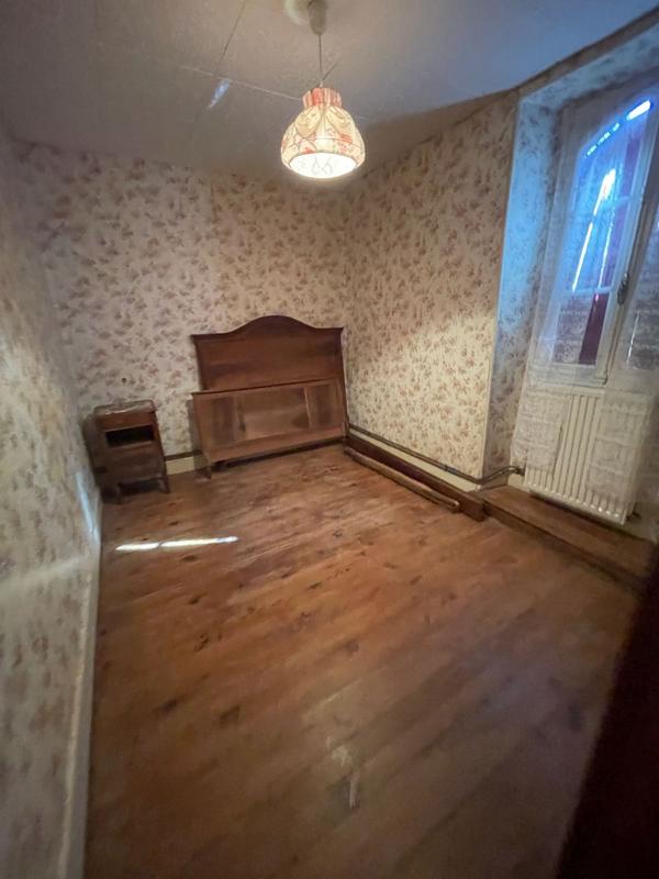 Maison - 151 m² - 7 pièces